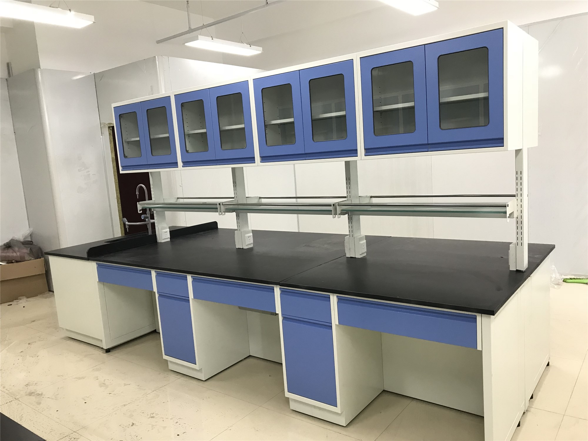 實(shí)驗(yàn)室家具